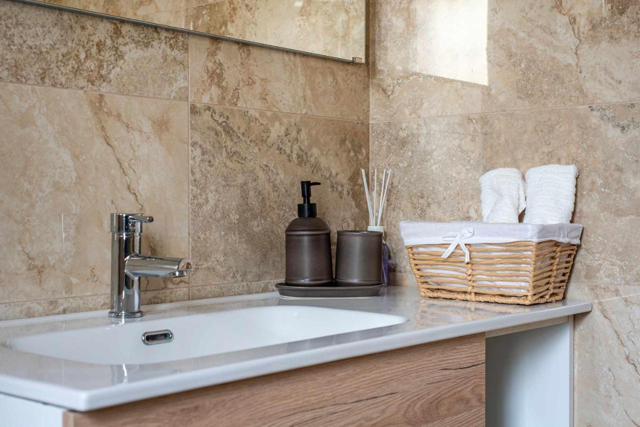 Zephir Apartments บรินดิซิ ภายนอก รูปภาพ